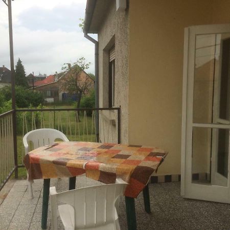 Nyarfa Lägenhet Keszthely Exteriör bild