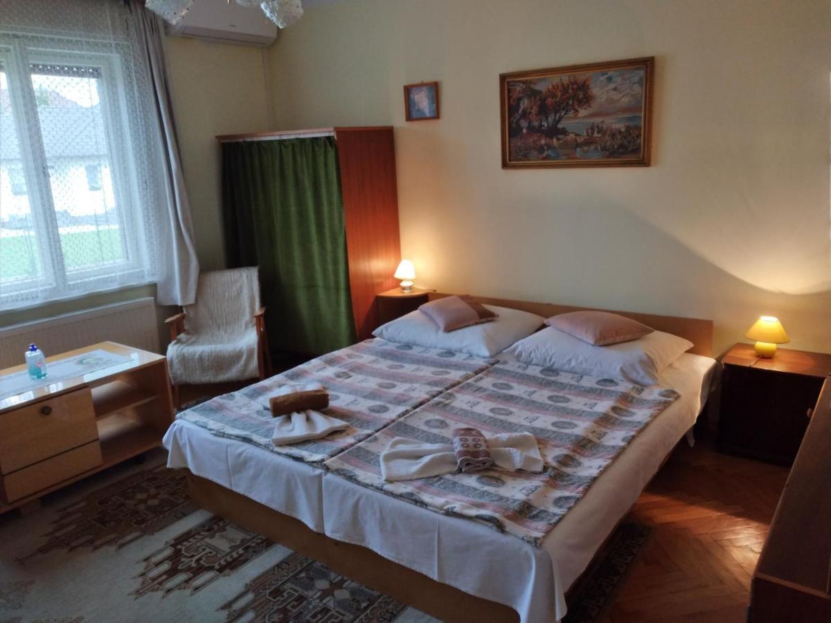 Nyarfa Lägenhet Keszthely Exteriör bild